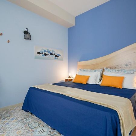 Mediterranea Apartment- Central Station - Free Wifi&Netflix Барі Екстер'єр фото